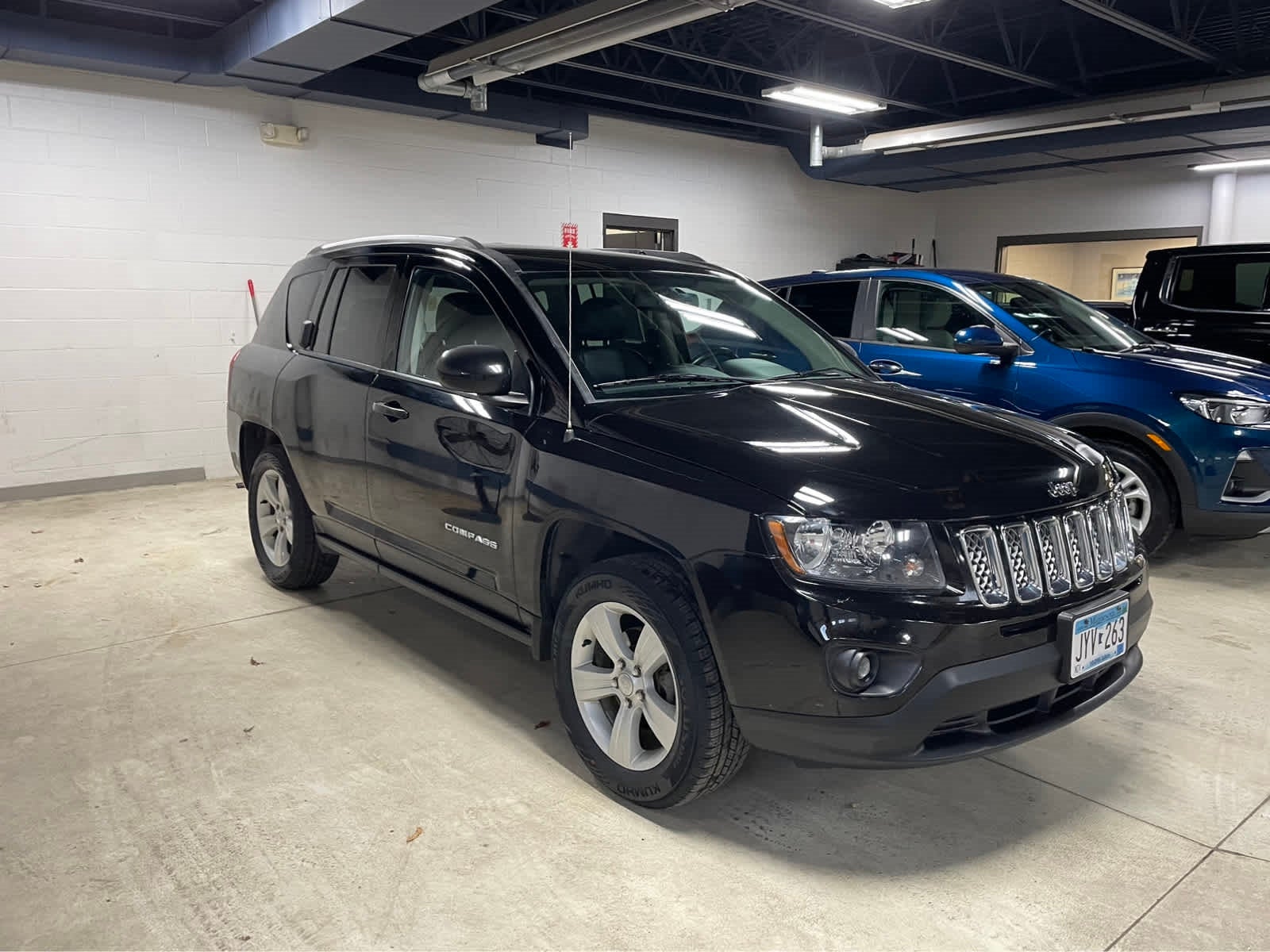 Certified 2017 Jeep Compass Latitude with VIN 1C4NJDEB8HD168185 for sale in New Ulm, Minnesota