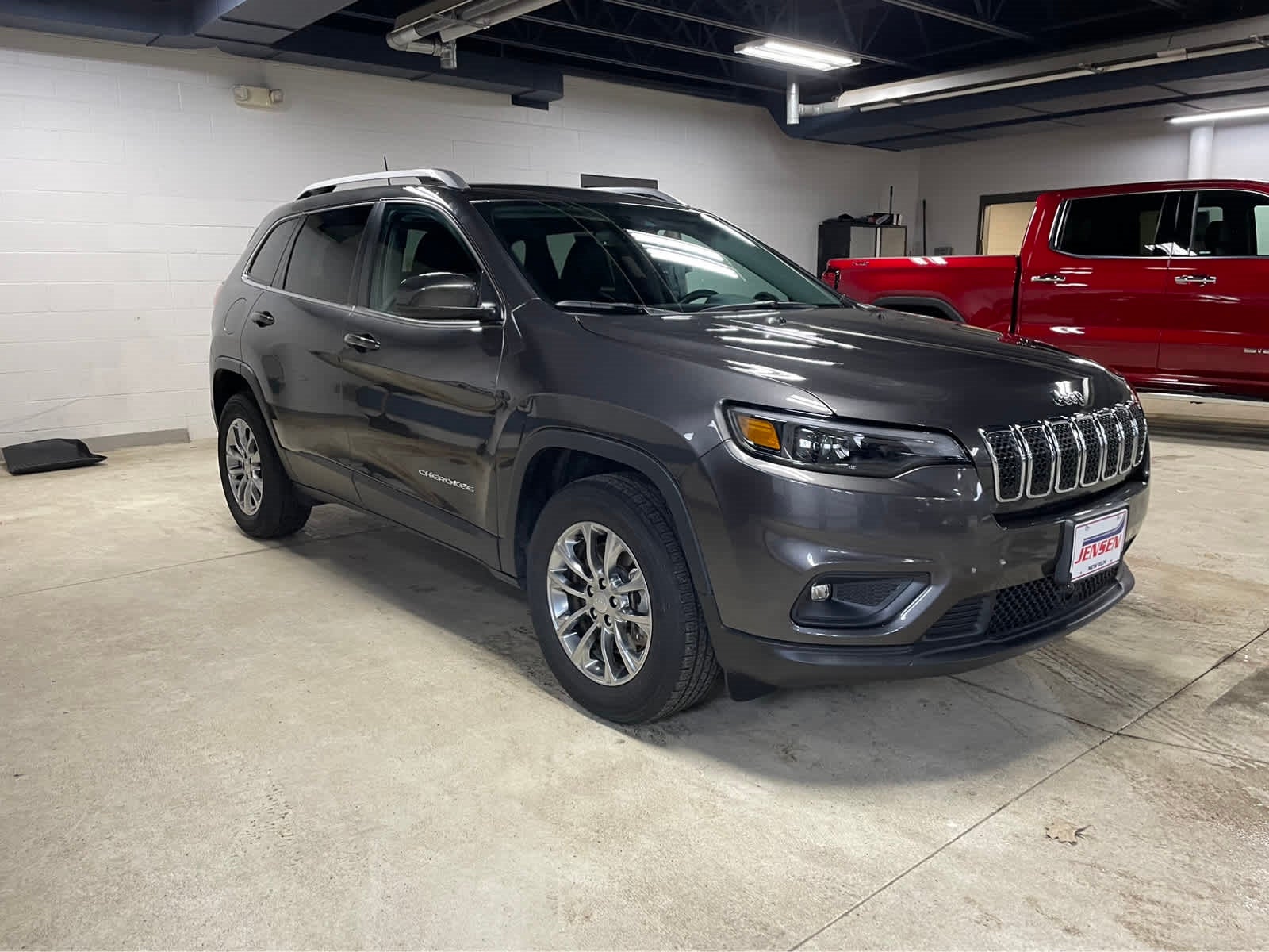 Certified 2021 Jeep Cherokee Latitude Lux with VIN 1C4PJMMX4MD194038 for sale in New Ulm, Minnesota