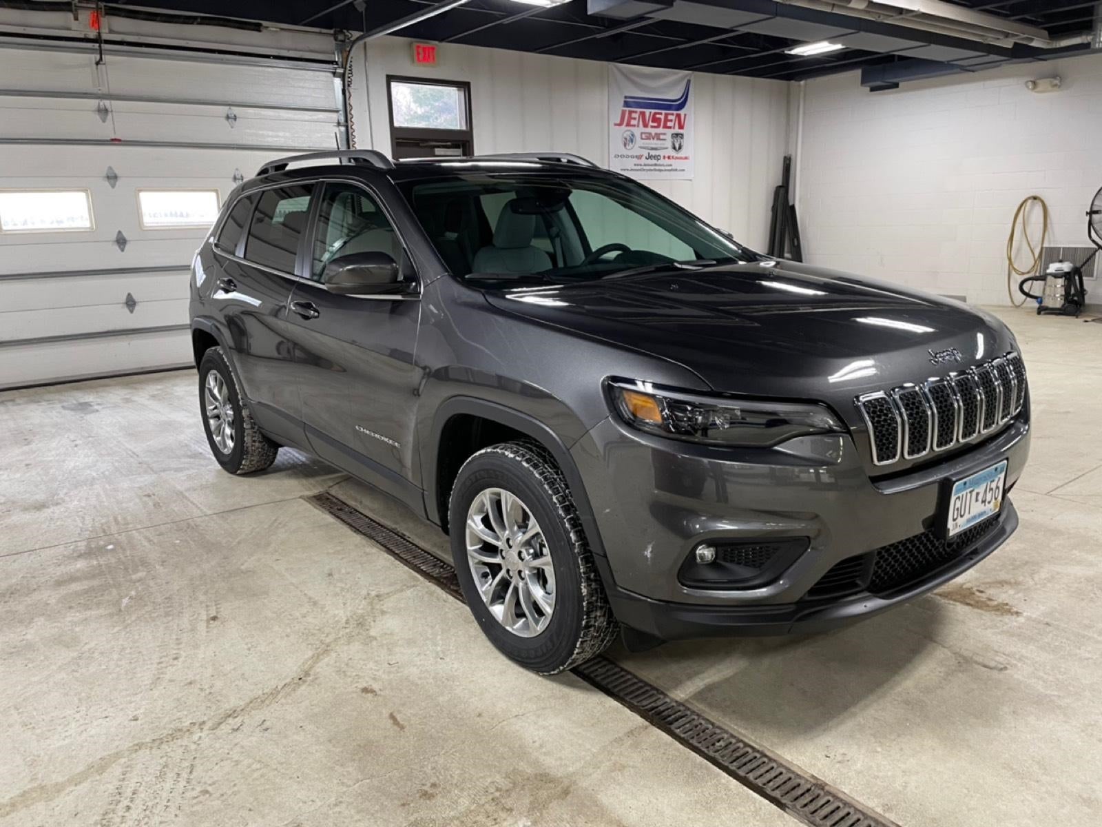Certified 2021 Jeep Cherokee Latitude Lux with VIN 1C4PJMMX6MD213883 for sale in New Ulm, Minnesota