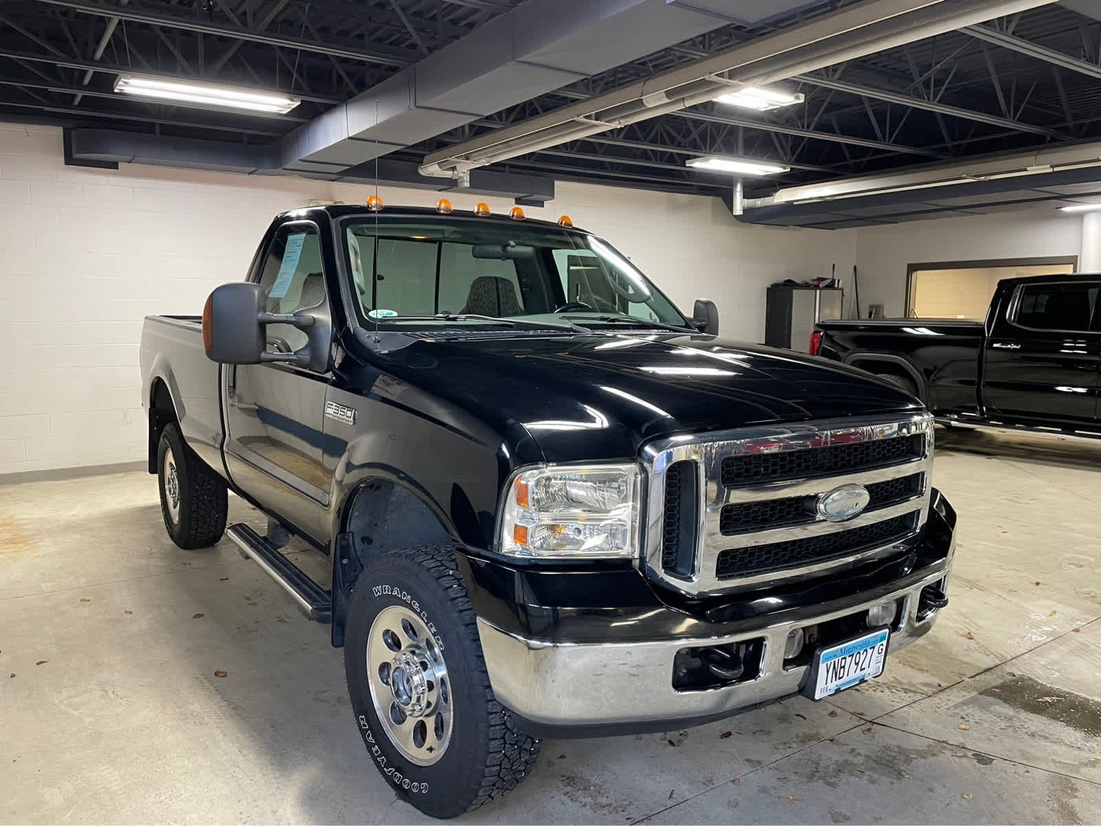 Used 2006 Ford F-350 Super Duty XLT with VIN 1FTWF31506EC81684 for sale in New Ulm, Minnesota